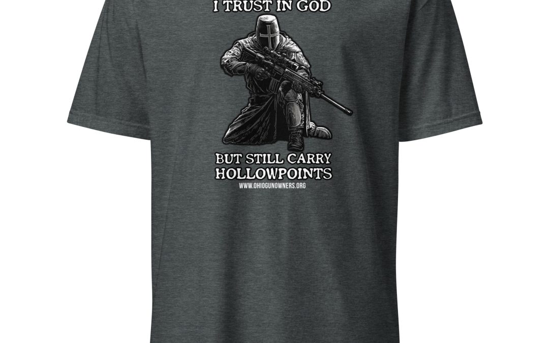 Supersoft – Short-Sleeve – Unisex – White Letters “I Trust In God”